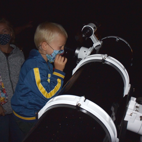 hvezdaren-pozorovanie-240920-plagat