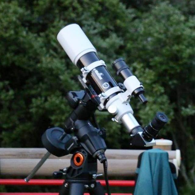 vecer-s-astro-su-22-plagat