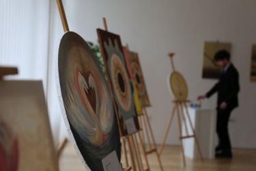 2026 02 17 stret umeni ii zlate bodky