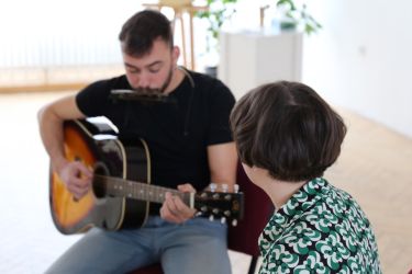 2026 02 17 stret umeni ii zlate bodky