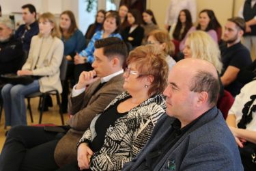 2026 02 17 stret umeni ii zlate bodky