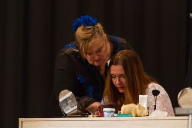 10 rokov vzdelavania ochotnickych divadiel