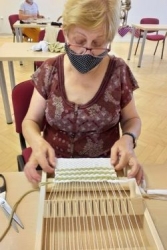 koberce zo starych triciek 01