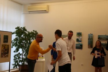 mlady moderator 2018 12