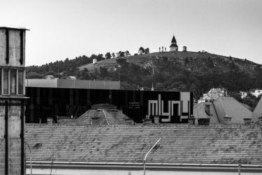 amfo20 nove v starom 17 pm