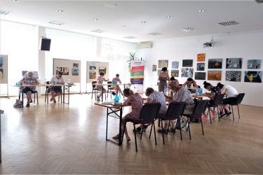 malovanie mandal na hodvab 21 02