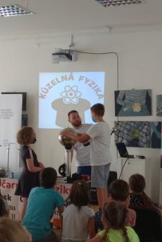 Kúzelná fyzika 16.7.21