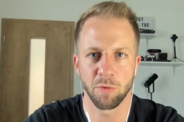 mlady modrator sutaz 21 03