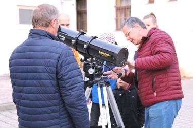 vecer z astro v zm 21 01