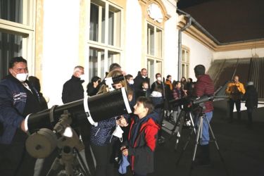 vecer z astro v zm 21 06