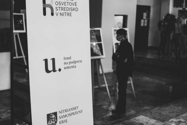 na scenu 21 divadla 23