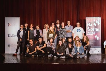 na scenu 21 divadla 31