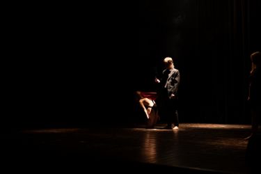 na scenu 22 kraj adiafora 03