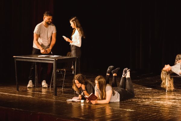 na scenu 22 kraj prerusenie 03