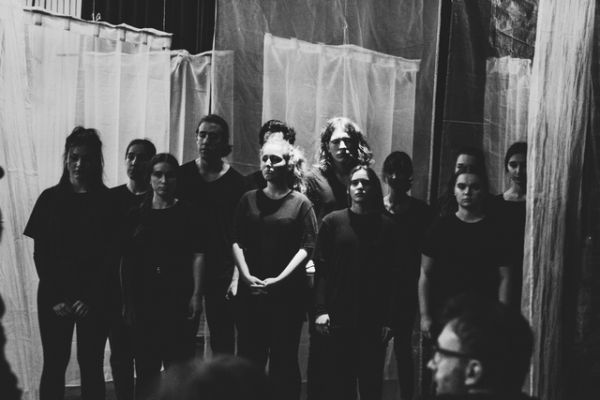 na scenu 22 kraj vopred ohlasena smrt 01