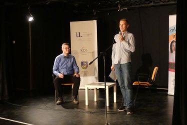 mlady moderator19 14