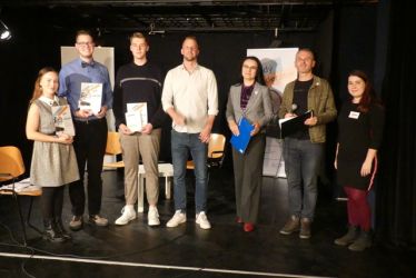 mlady moderator19 19