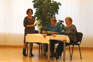 kde bolo tam boloNR19 3