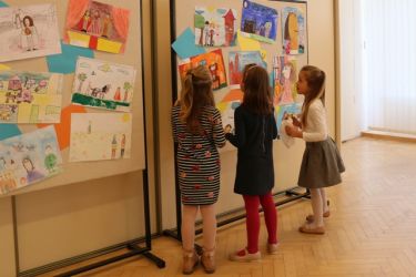 kde bolo tam boloNR19 7