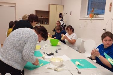 zdobime torty a zakusky20 016