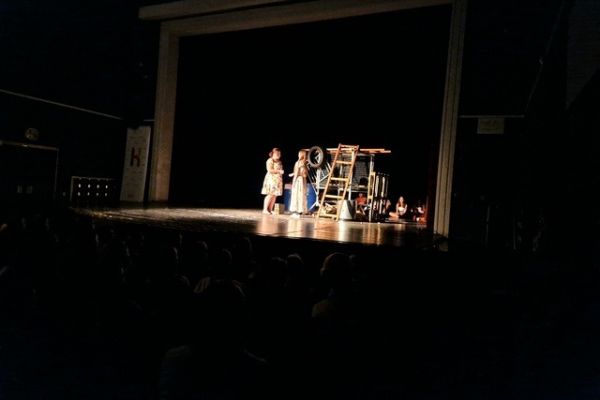 divadelne dialogy 22