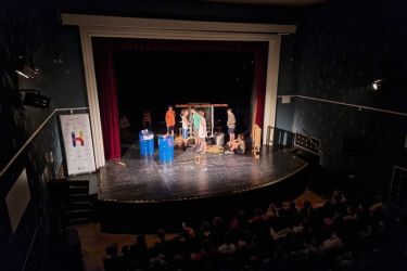 divadelne dialogy 22