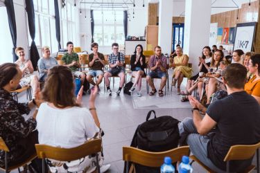 fad 22 divadlo 05 diskusia bod k7