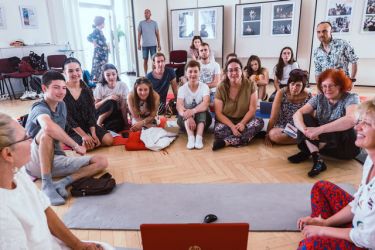 fad 22 divadlo online division