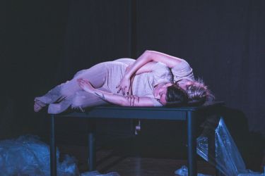 fad 22 divadlo 08 ludskost