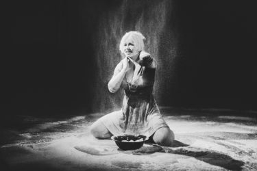 fad 22 divadlo 11 maka samambu