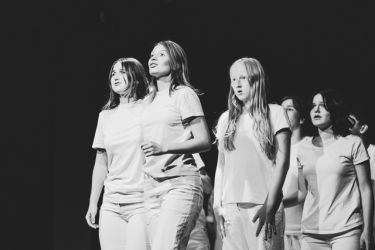 fad 22 divadlo 14 smutok za lenonom