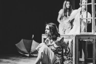 fad 22 divadlo 14 smutok za lenonom