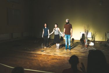 fad 22 divadlo 10 stopy v pamati