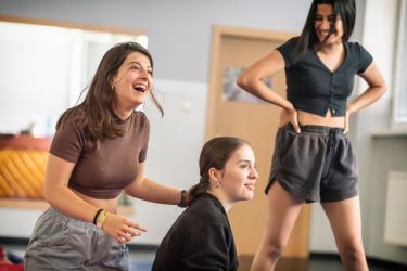 fad 22 ws 02 novy cirkus