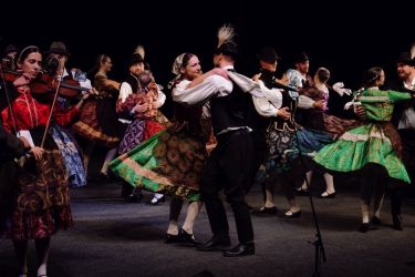 2025 10 19 idu hrat jazykom tanca