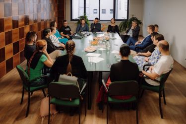 2025 10 19 idu hrat jazykom tanca