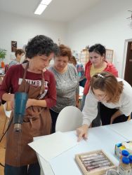 2025 10 15 remeslo horuceho vosku