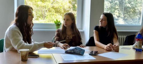 2024 10 10 mlady moderator