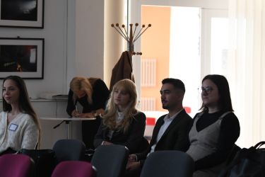 2024 10 10 mlady moderator