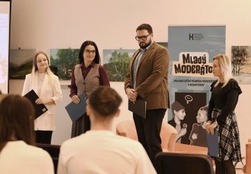 2025 11 04 mlady moderator