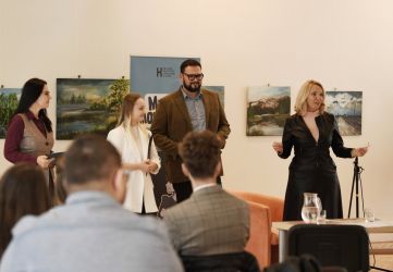 2025 11 04 mlady moderator