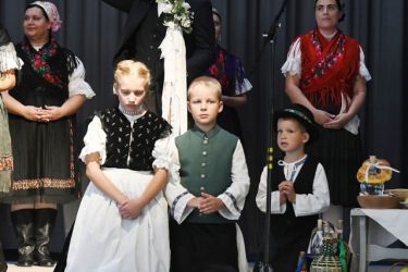 nositelia tradicii 23