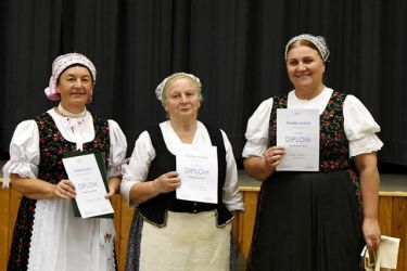 nositelia tradicii 23