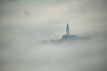 22 retrospektiva strapko v zajati hmly